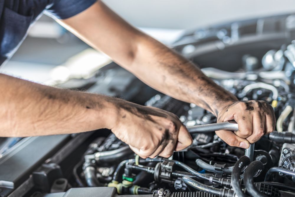 Keep Your Engine Running Smoothly with These Essential Engine Repair Tips